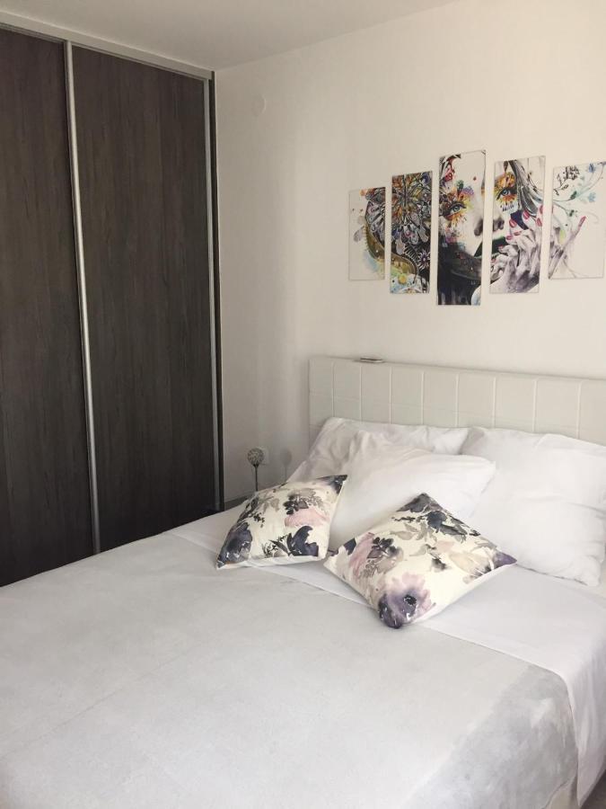 Apartment Yelena Rose West Zadar Exterior photo