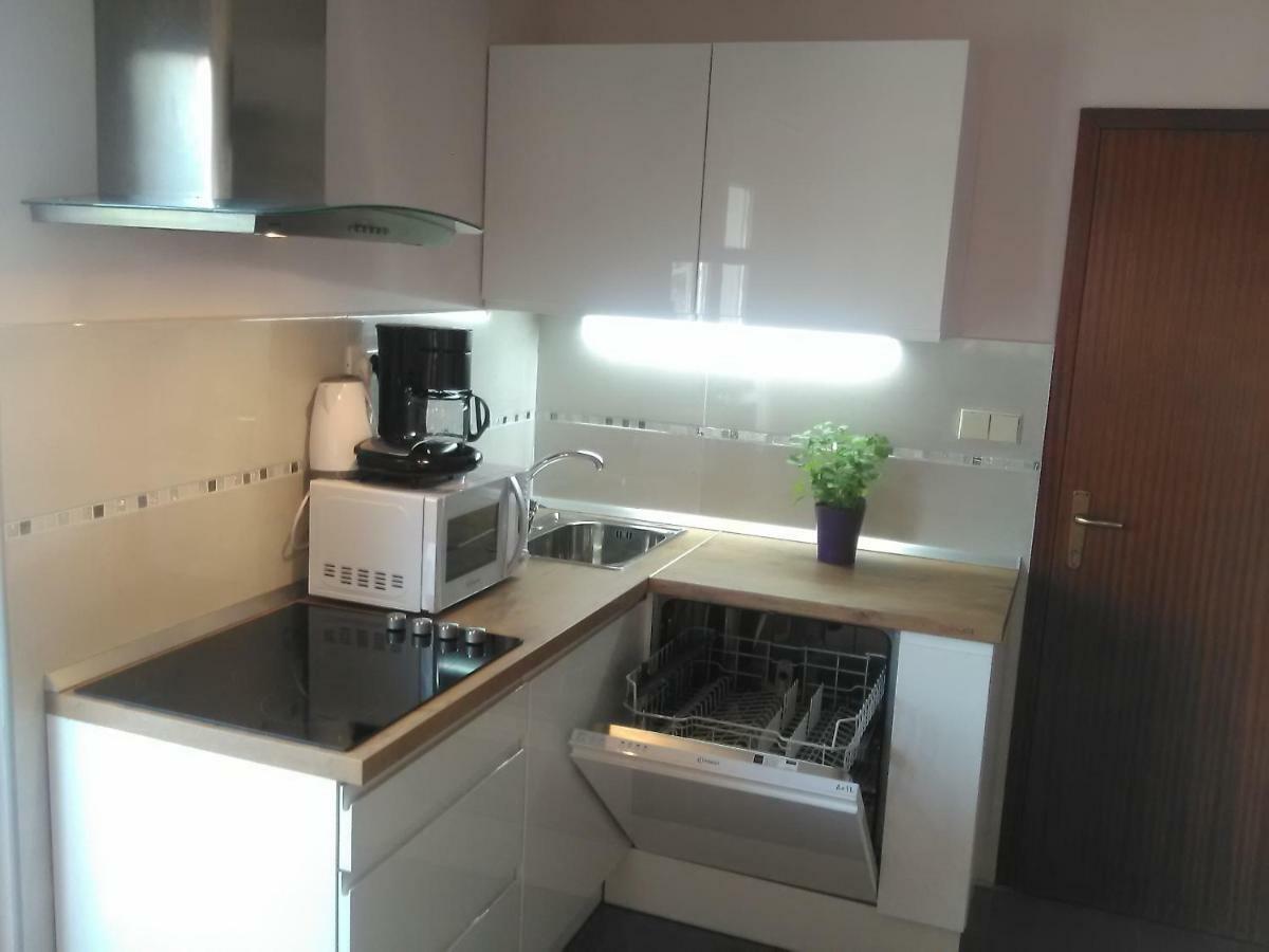 Apartment Yelena Rose West Zadar Exterior photo